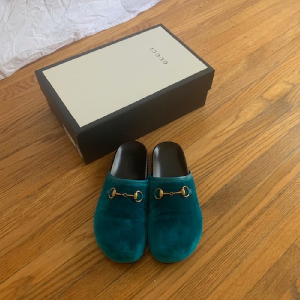 Auth Gucci River Horsebit Velvet Mules Slides 35